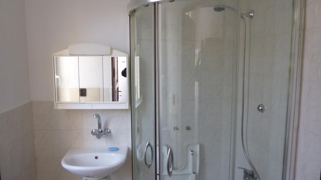 Apartmanovy Byt Pri Zubacke Štrba Rum bild